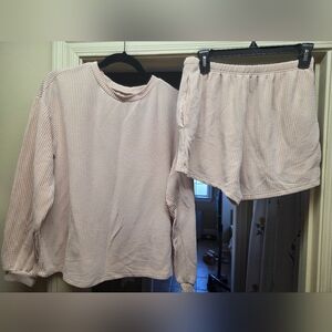 Cream Set size Medium